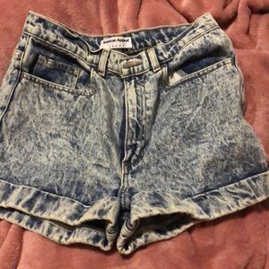 Perfect condition acid wash high waisted shorts
